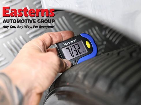 Used 2018 Tesla Model 3 Long Range image 22