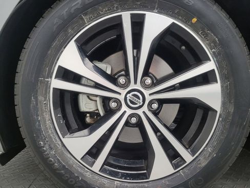 Used 2021 Nissan Sentra SV FWD image 31