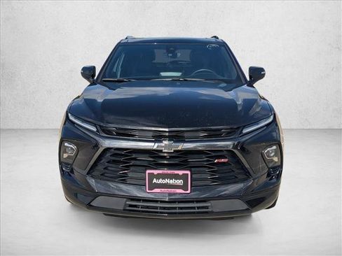 Used 2024 Chevrolet Blazer RS w/ Driver Confidence II Package FWD image 2