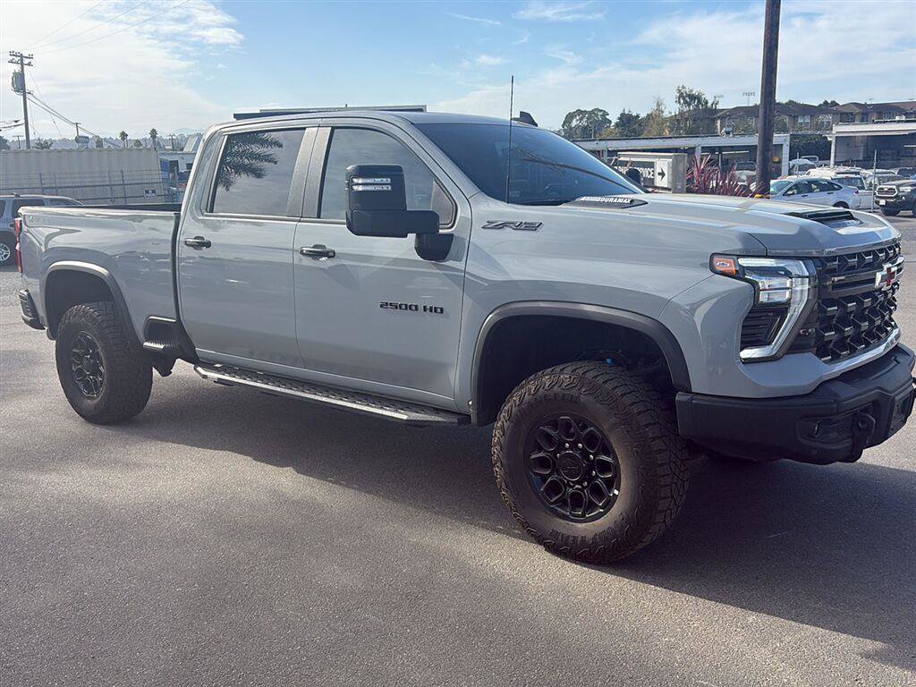 Used 2025 Chevrolet Silverado 2500 ZR2 w/ ZR2 Bison Edition AWD/4WD image 2