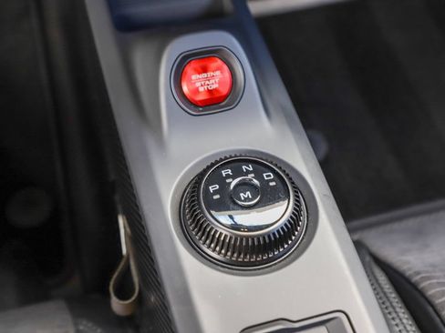 Used 2017 Ford GT RWD image 88