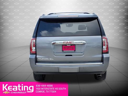 Used 2020 GMC Yukon XL Denali w/ Denali Premium Package image 7