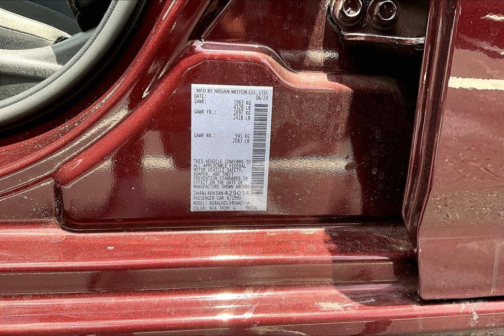 Used 2024 Nissan Altima 2.5 SV w/ SV Premium Package FWD image 17
