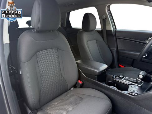 Certified 2023 Kia Sportage LX AWD/4WD image 15