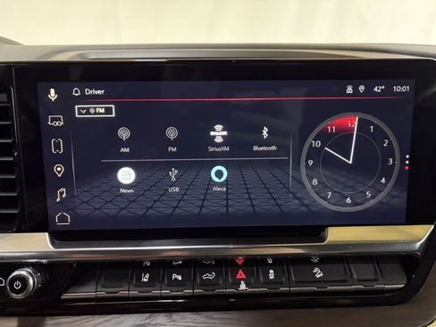 Used 2025 GMC Sierra 2500 SLT w/ SLT Premium Package image 39