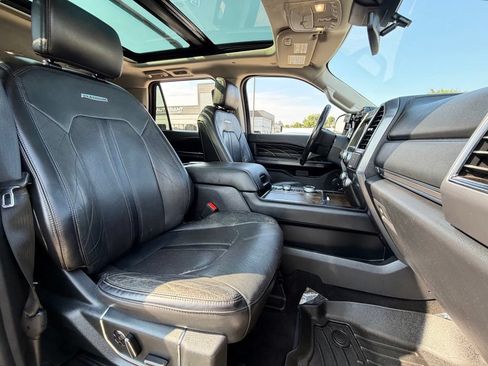 Used 2019 Ford Expedition Max Platinum AWD/4WD image 34