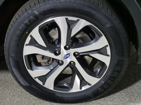 Used 2021 Subaru Outback Limited image 15