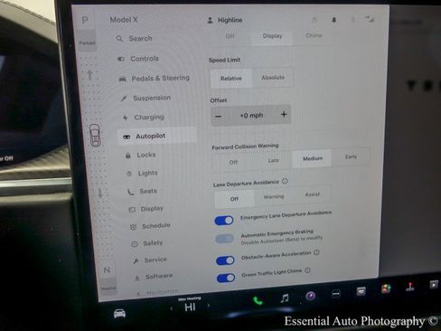 Used 2022 Tesla Model X Plaid image 33