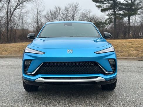 Used 2025 Buick Envista Sport Touring w/ Convenience I Package image 2