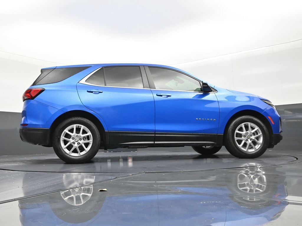 Used 2024 Chevrolet Equinox LT FWD image 25
