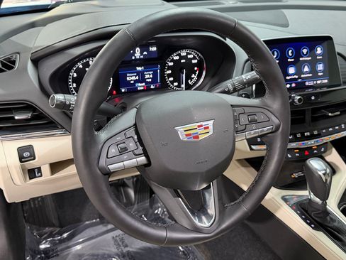 Certified 2026 Cadillac CT4 Luxury RWD image 4