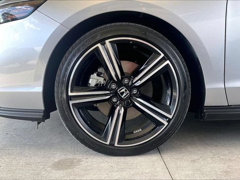 Used 2025 Honda Accord Sport image 9