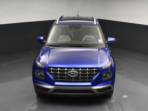 Used 2023 Hyundai Venue SEL FWD image 41