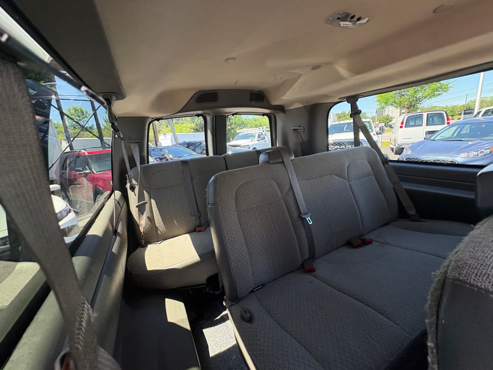 Used 2025 GMC Savana 3500 LT w/ LT Preferred Equipment Group RWD image 36