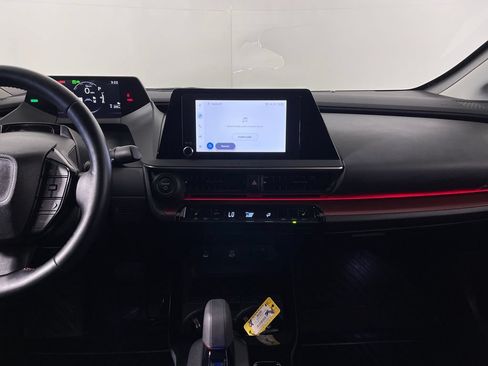 Used 2023 Toyota Prius Prime FWD image 15
