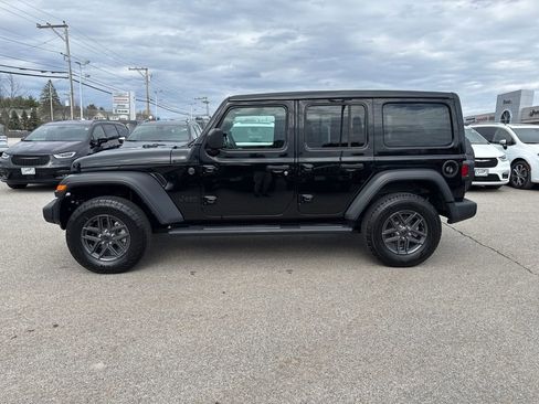 Used 2024 Jeep Wrangler Unlimited Sport AWD/4WD image 2