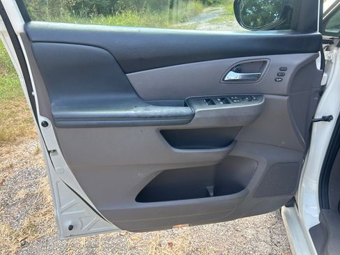 Used 2017 Honda Odyssey Touring image 7