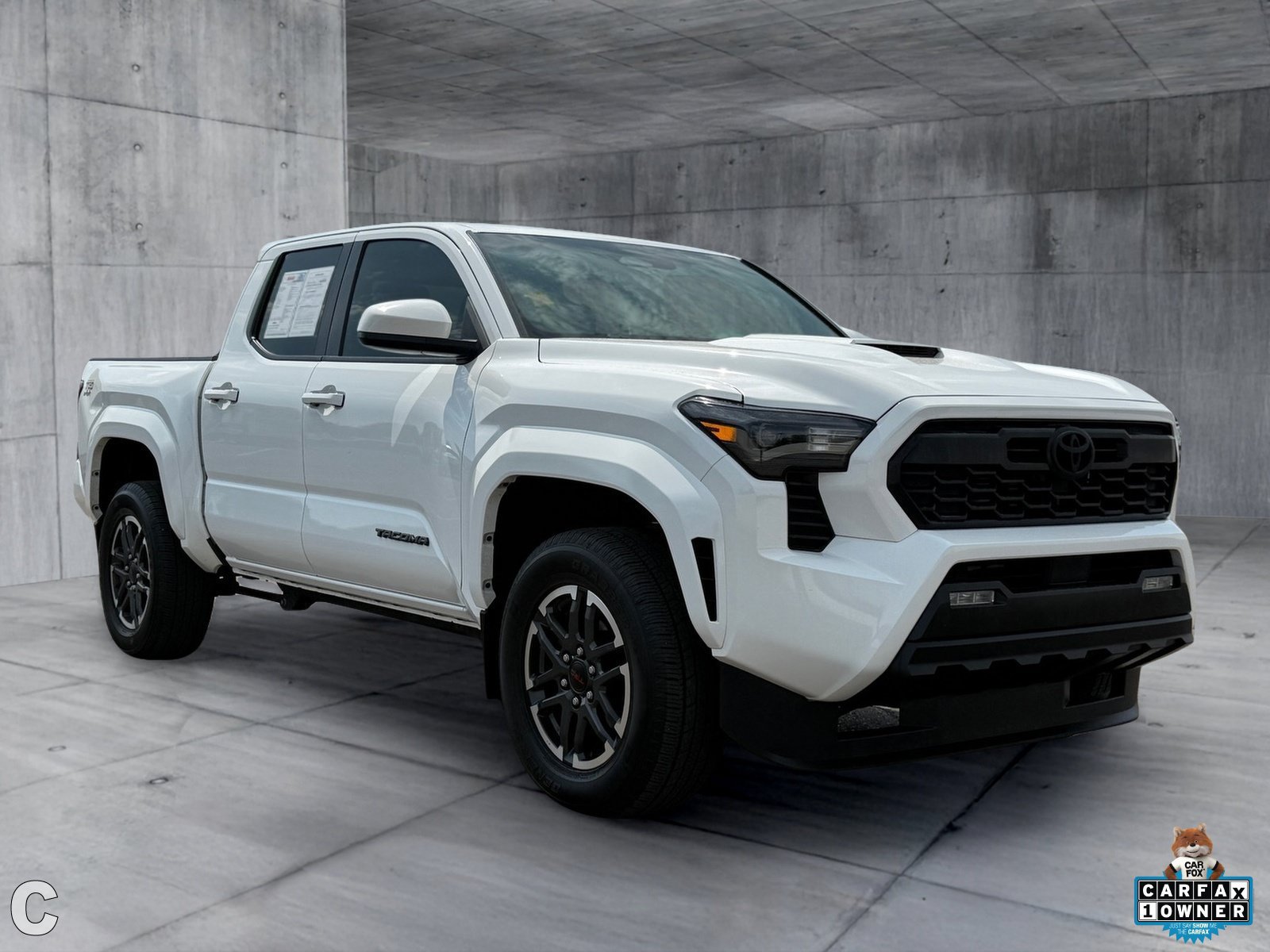 Used 2024 Toyota Tacoma TRD Sport RWD image 9