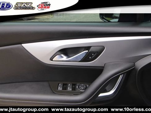 Used 2023 Chevrolet Blazer LT FWD image 11