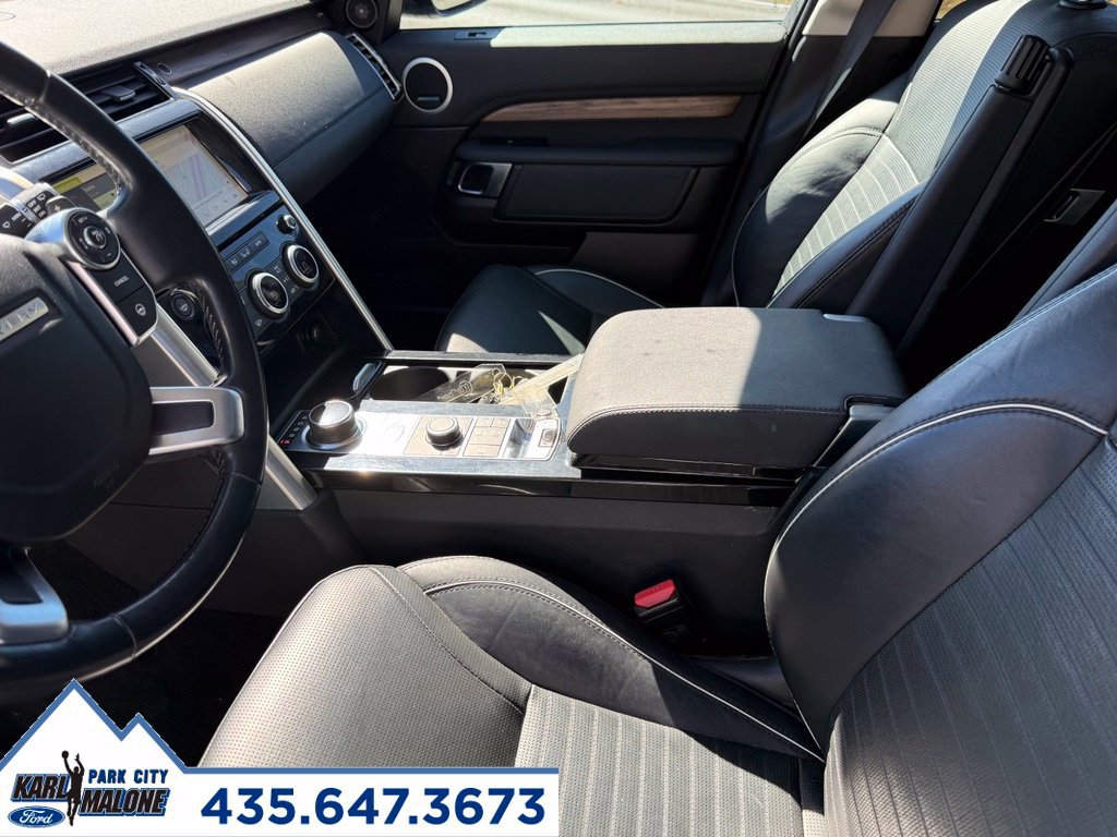 Used 2017 Land Rover Discovery HSE AWD/4WD image 23