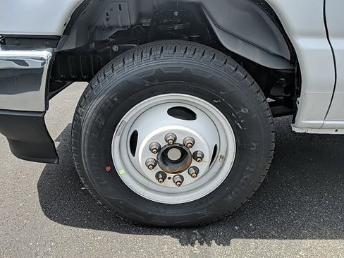 New 2025 Ford E-350 and Econoline 350 Super Duty w/ Driver's Safety Package image 9