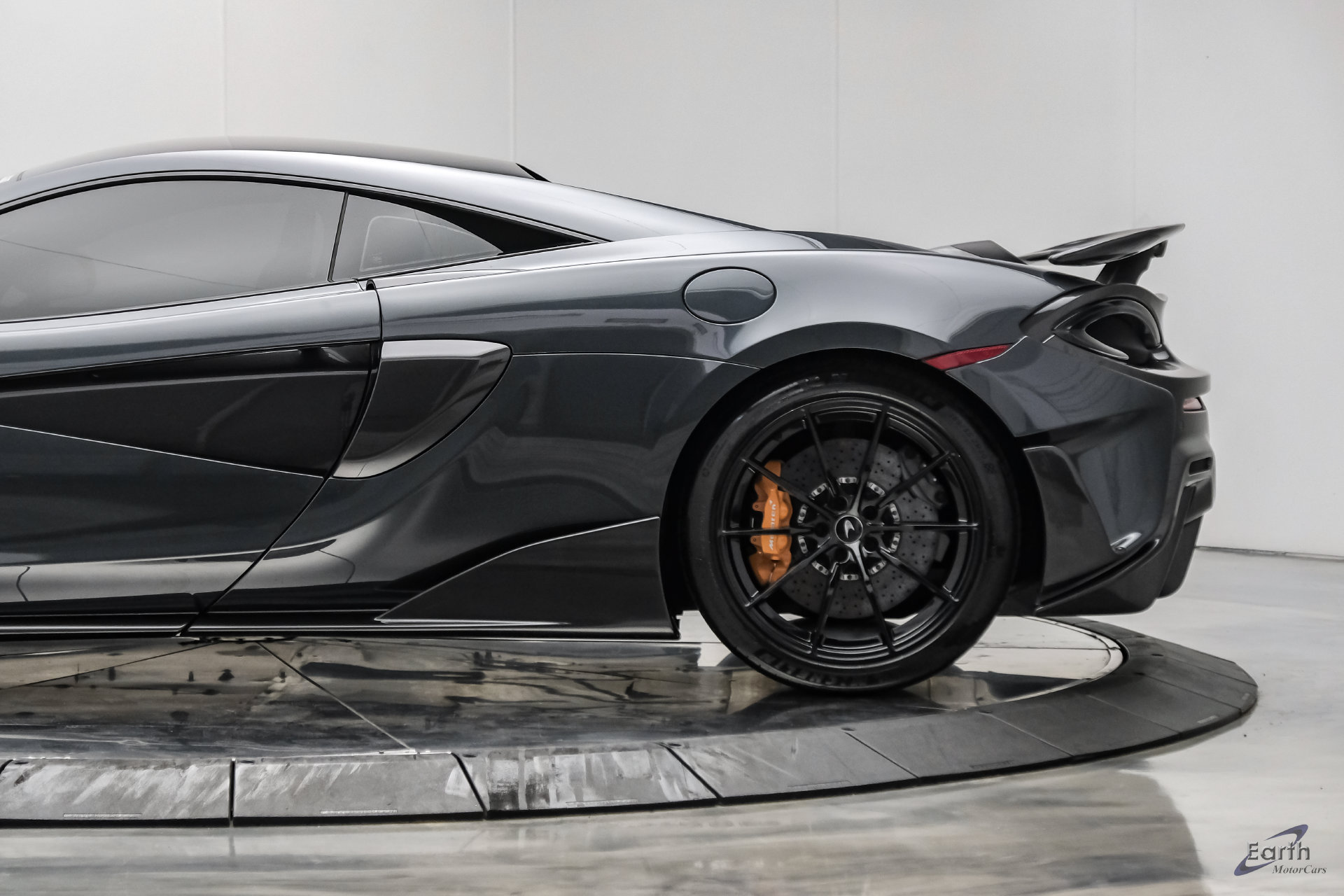 Used 2019 McLaren 600LT RWD image 11
