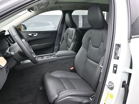 New 2026 Volvo XC60 B5 Ultra w/ Protection Package Premier AWD/4WD image 10