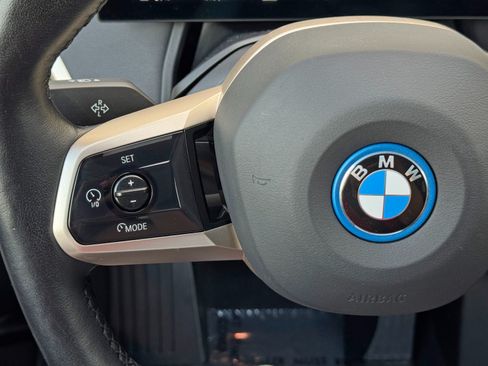 Used 2023 BMW iX xDrive50 w/ Ultimate Package 2 AWD/4WD image 22