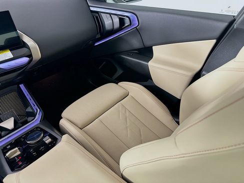 Used 2025 BMW X3 xDrive30i w/ Premium Package image 28