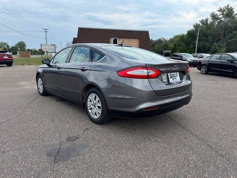 Used 2013 Ford Fusion S FWD image 7