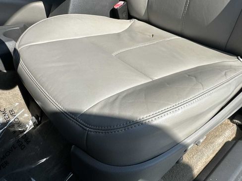 Used 2005 GMC Canyon SLE RWD image 17