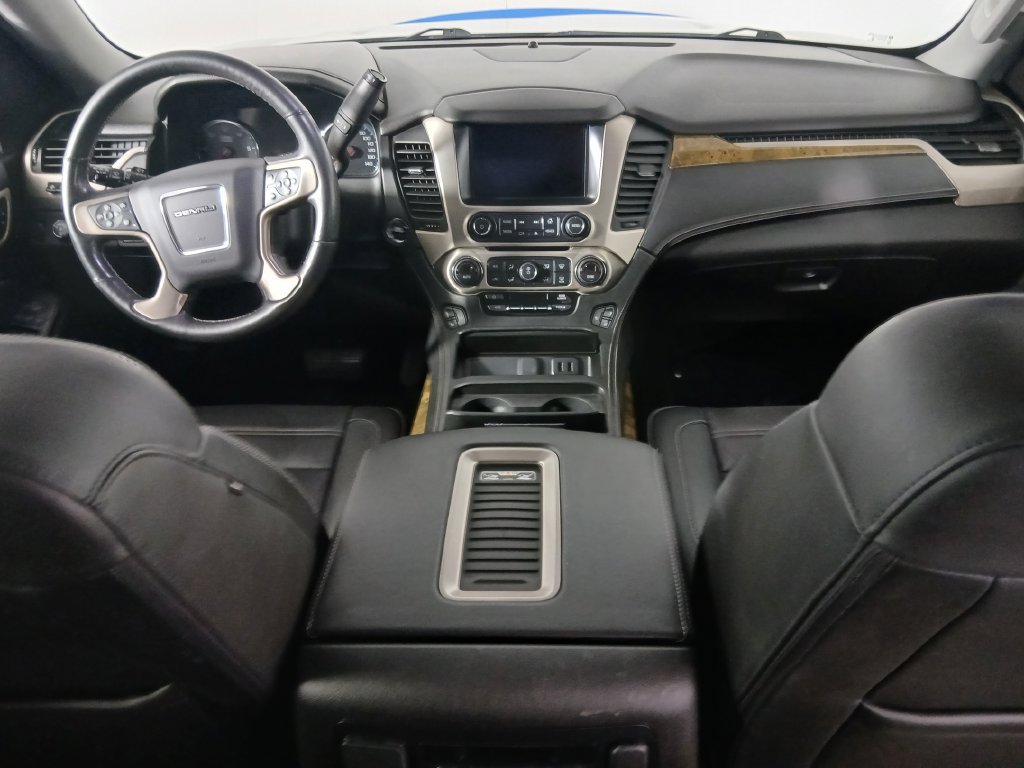 Used 2017 GMC Yukon Denali w/ Open Road Package AWD/4WD image 10