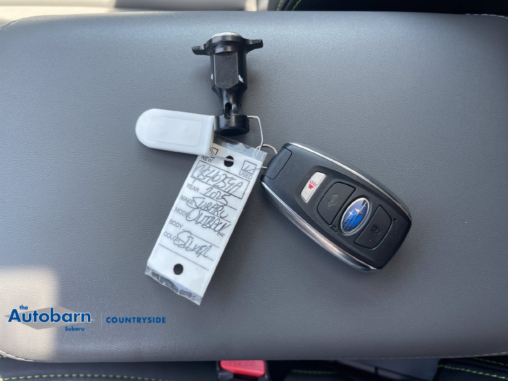 Used 2025 Subaru Outback Onyx Edition AWD/4WD image 21