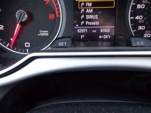 Used 2016 Audi A4 2.0T Premium Plus w/ Technology Package image 23