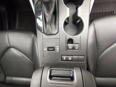 Used 2020 Toyota Highlander XLE image 59
