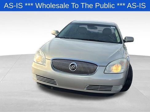 Used 2008 Buick Lucerne CXL w/ Driver Confidence Package image 2