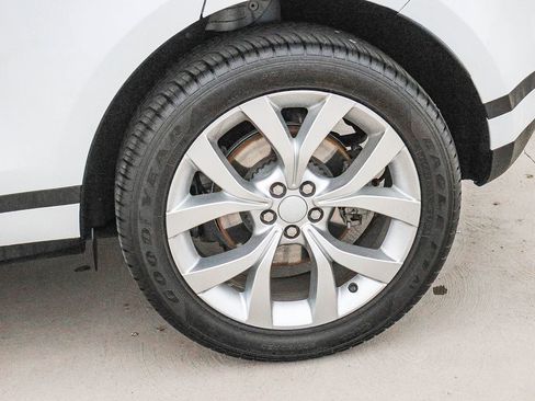 Certified 2023 Land Rover Range Rover Evoque SE image 10