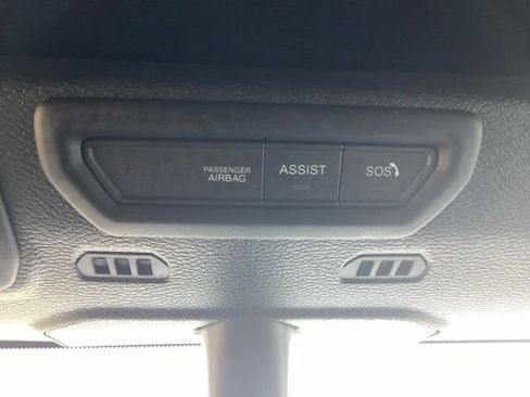 Used 2023 Jeep Wrangler Unlimited Sahara w/ Cold Weather Group AWD/4WD image 19