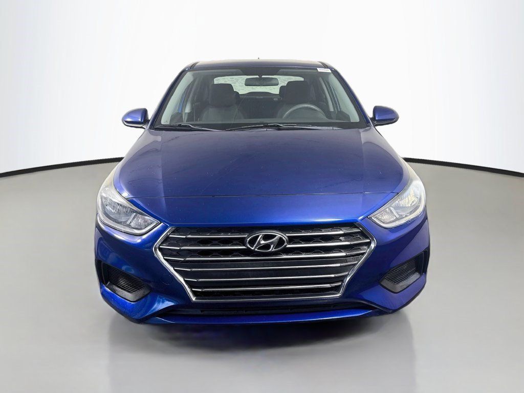 Used 2020 Hyundai Accent SE FWD image 2