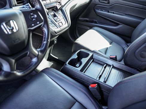Certified 2024 Honda Odyssey Sport image 25