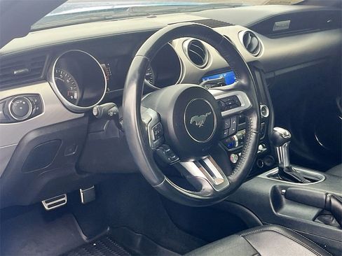 Used 2022 Ford Mustang GT Premium image 9