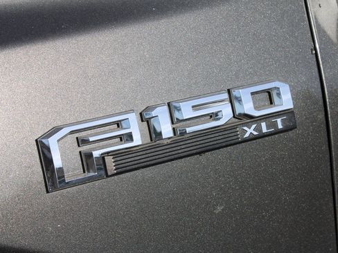 Used 2017 Ford F150 XLT image 10