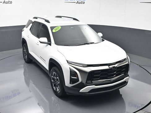 Used 2025 Chevrolet Equinox ACTIV w/ Safety and Technology Package FWD image 46