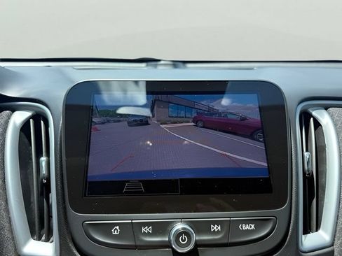 Used 2023 Chevrolet Malibu LT w/ Driver Confidence Package FWD image 15
