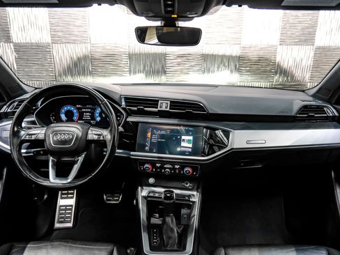 Used 2020 Audi Q3 2.0T Premium w/ Convenience Package AWD/4WD image 11