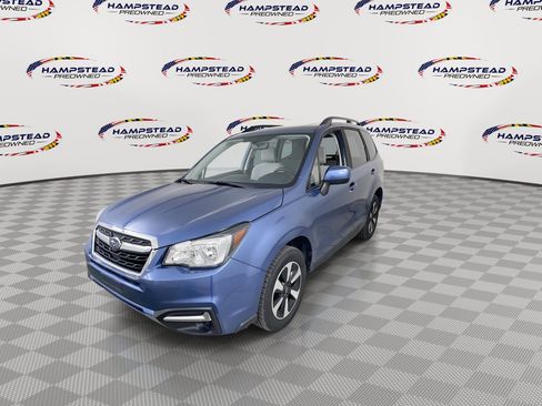 Used 2017 Subaru Forester 2.5i Premium w/ Popular Package #2A AWD/4WD image 4