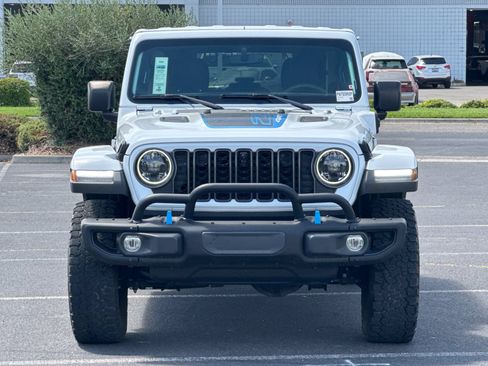 Used 2023 Jeep Wrangler Unlimited Rubicon 4xe AWD/4WD image 9