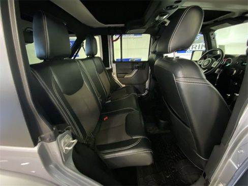 Used 2017 Jeep Wrangler Unlimited Sport image 29