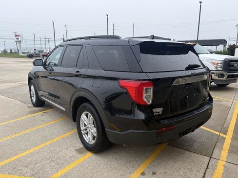 Used 2022 Ford Explorer XLT w/ Class IV Trailer Tow Package AWD/4WD image 5