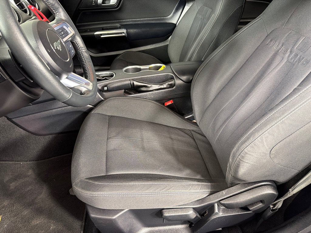 Used 2020 Ford Mustang Coupe RWD image 12